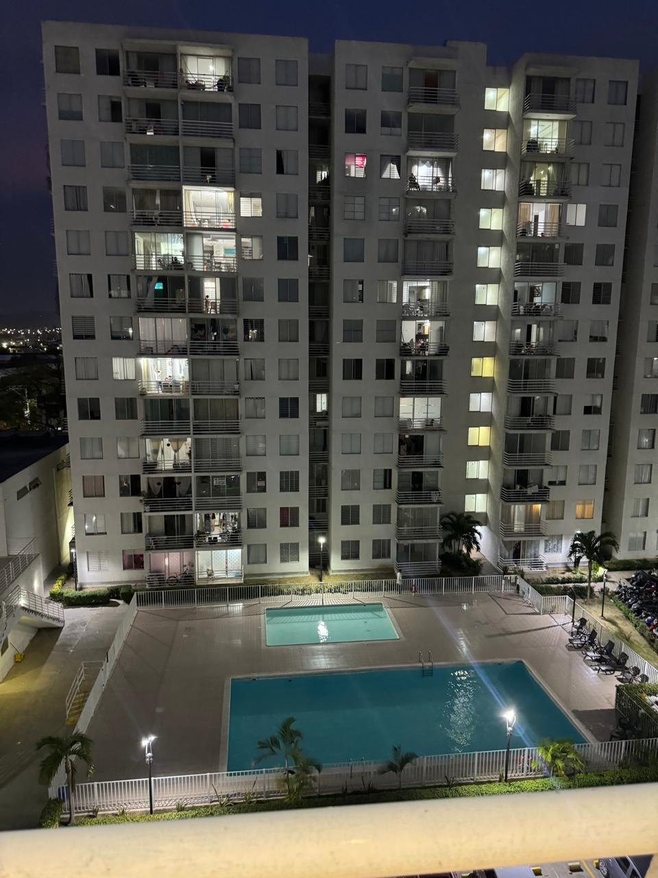 VENDO HERMOSO APARTAMENTO EN  TORRES DE SAN JOSÉ 